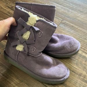 Ugg koolaburra big girls size 4 purple boots